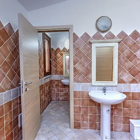Sleeps 8 Pool Villa *